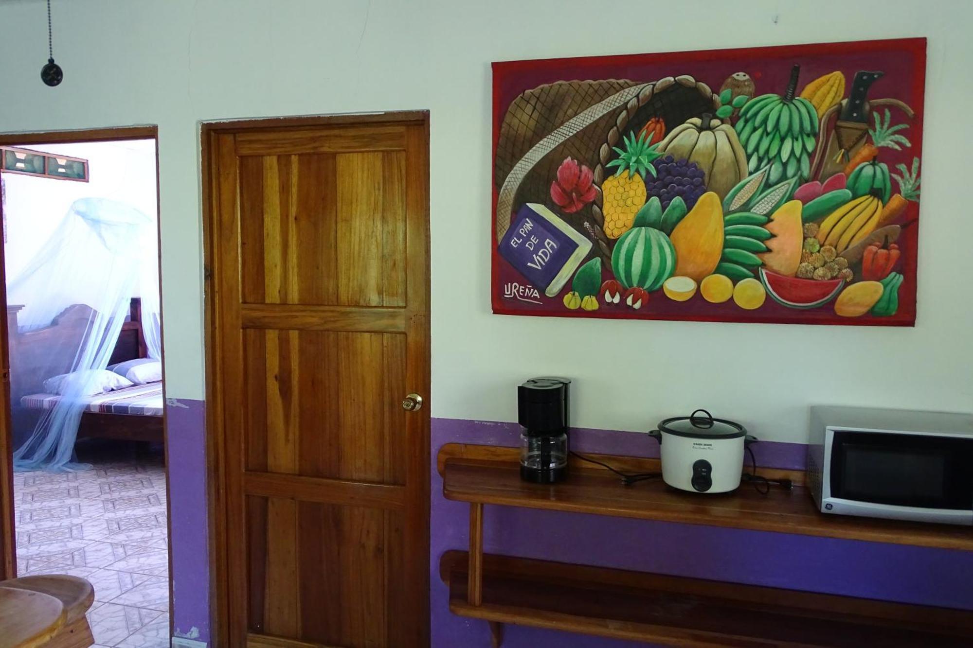 Casas y Cabinas Los Tucanes Cahuita Habitación foto